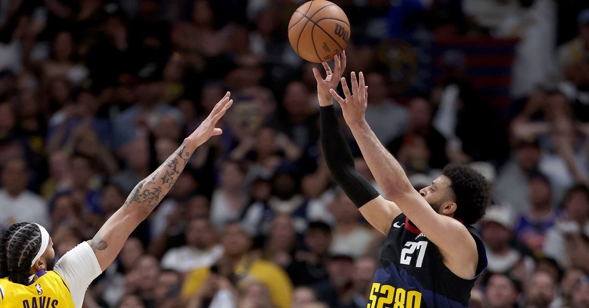 Jamal Murray a arraché le cœur des Lakers avec un buzzer qui a mis fin à l'effondrement historique des Playoffs de la NBA