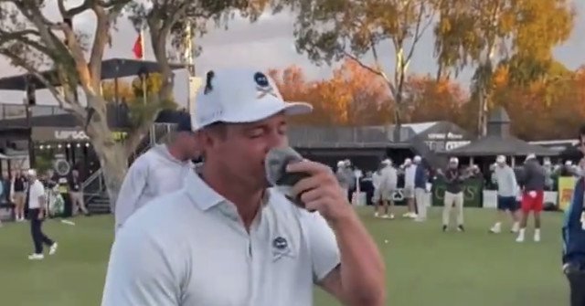 LIV Golf : Bryson DeChambeau perd ses chaussettes au milieu d'un pari perdu