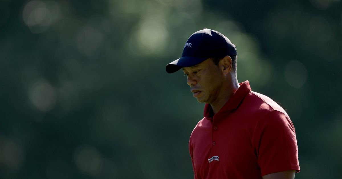 Tiger Woods gâche le 5e trou du Masters et a besoin de 3 coups de départ