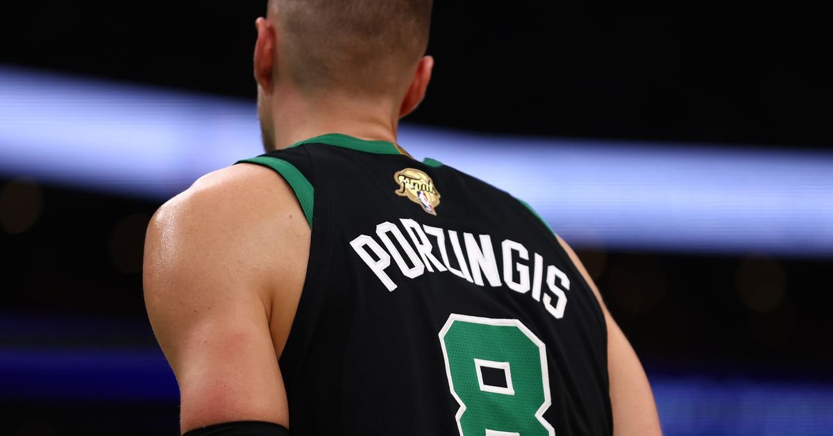 La « blessure rare » de Kristaps Porzingis met un frein à la finale NBA 2024 pour les Celtics-Mavs