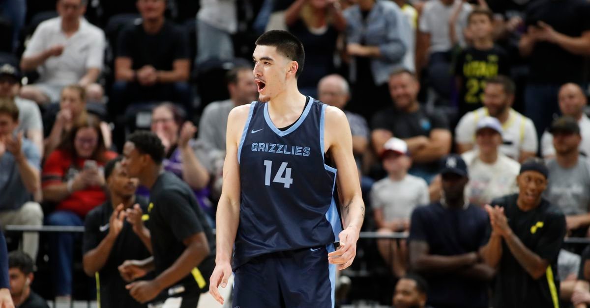 Les débuts de Zach Edey dans la ligue d'été de la NBA ont montré pourquoi il convient parfaitement aux Grizzlies