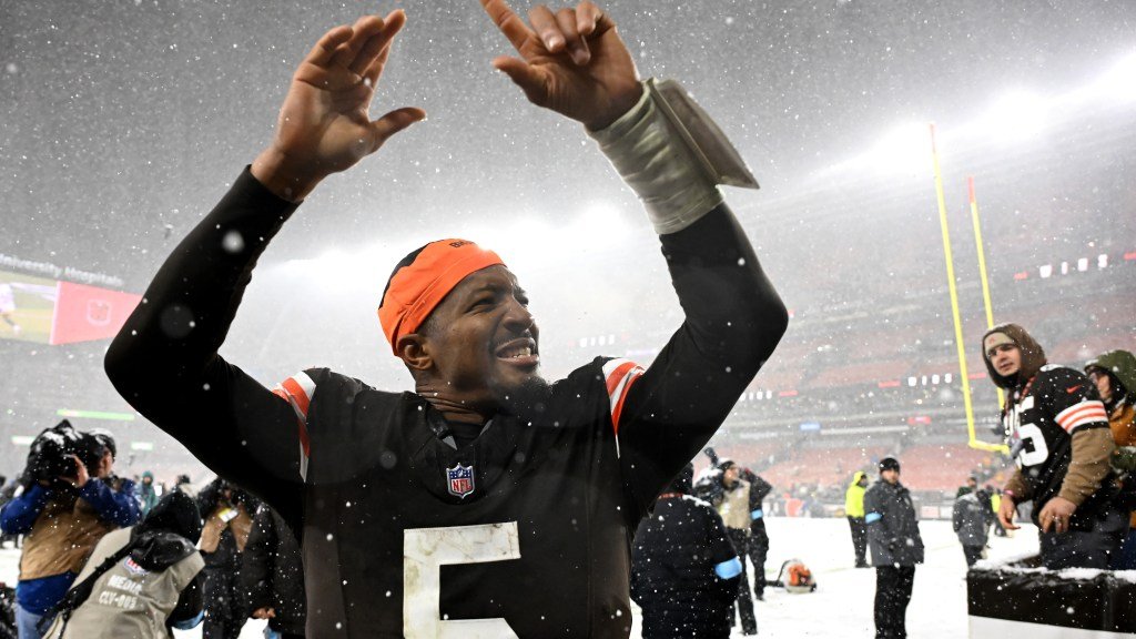 Un grand moment de neige pour l'équipe du Thursday Night Football