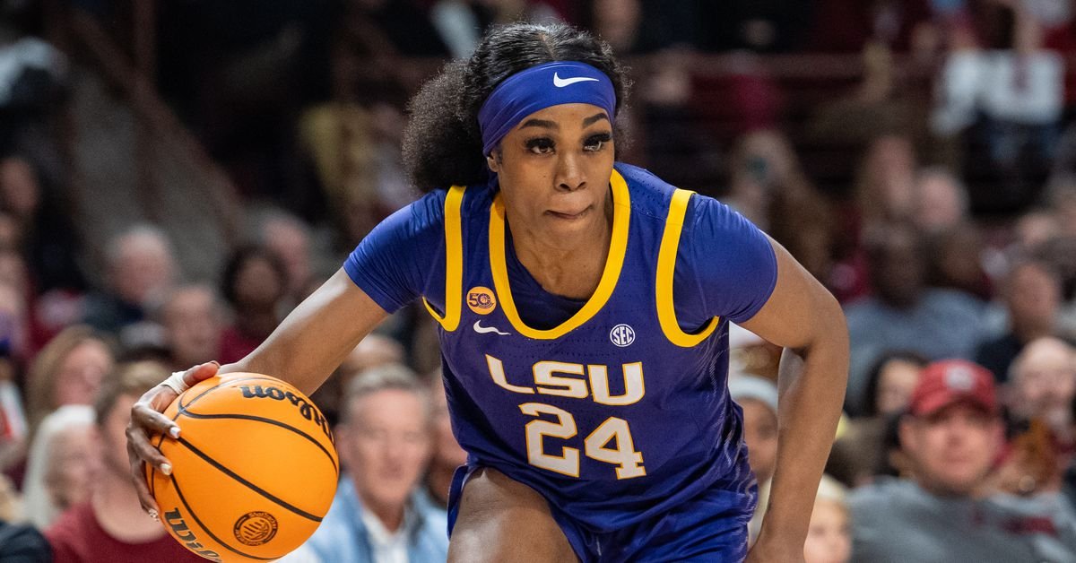 La star du LSU Aneesah Morrow devrait être discutée comme joueur national de l'année dans le basket-ball féminin
