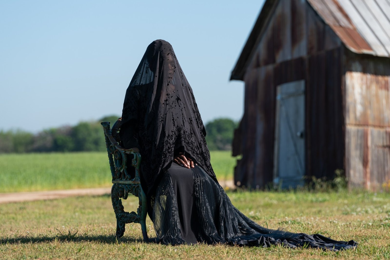The Woman in the Yard Review: passionnant mais frustrant
